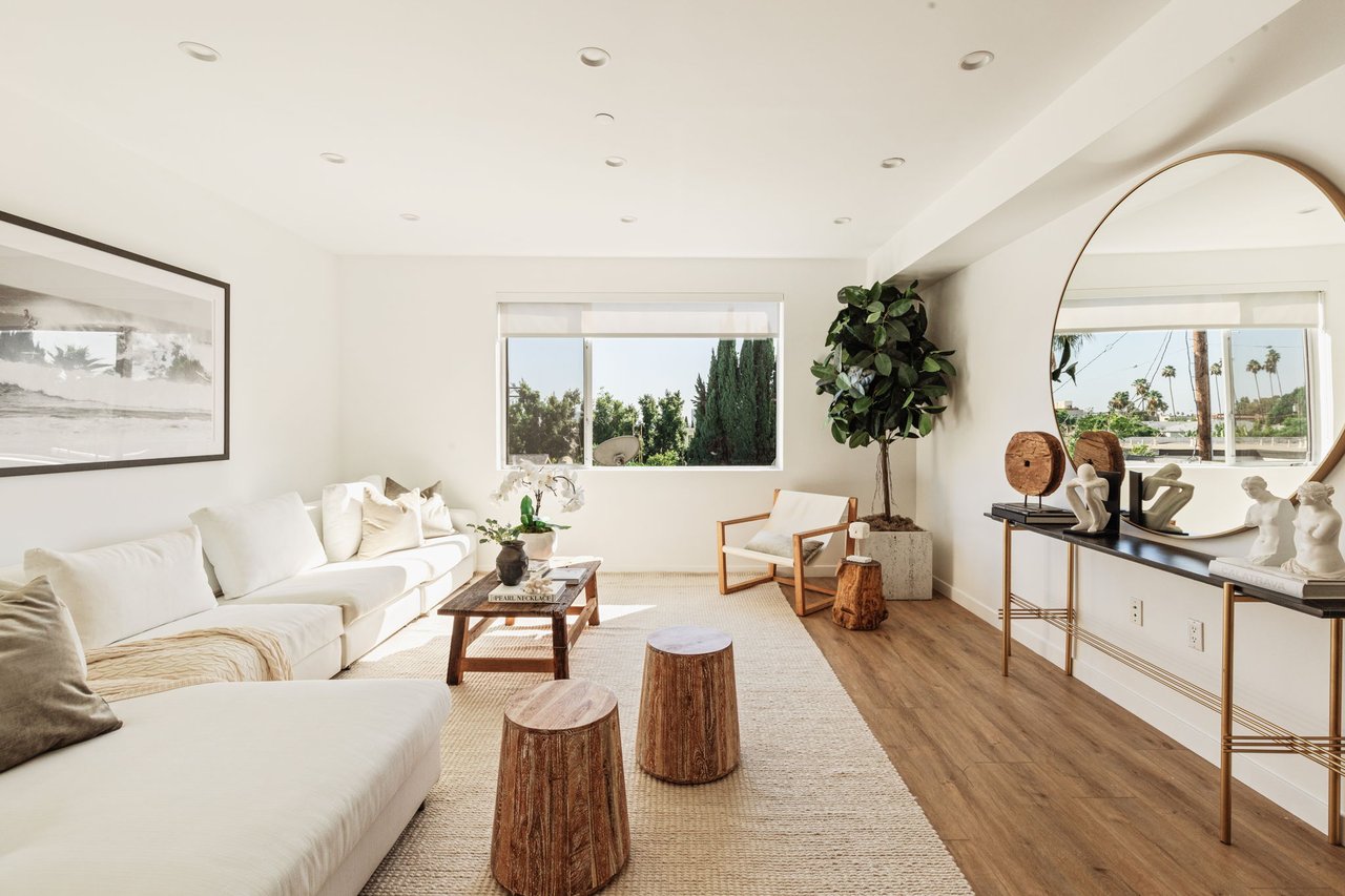 1040 N Spaulding Ave, Unit 4