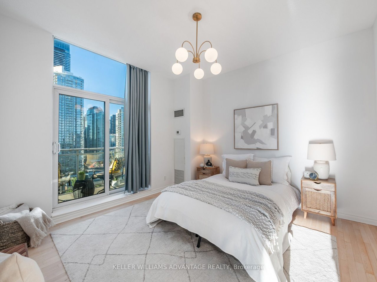 PENTHOUSE ESCAPE IN THE TOWN