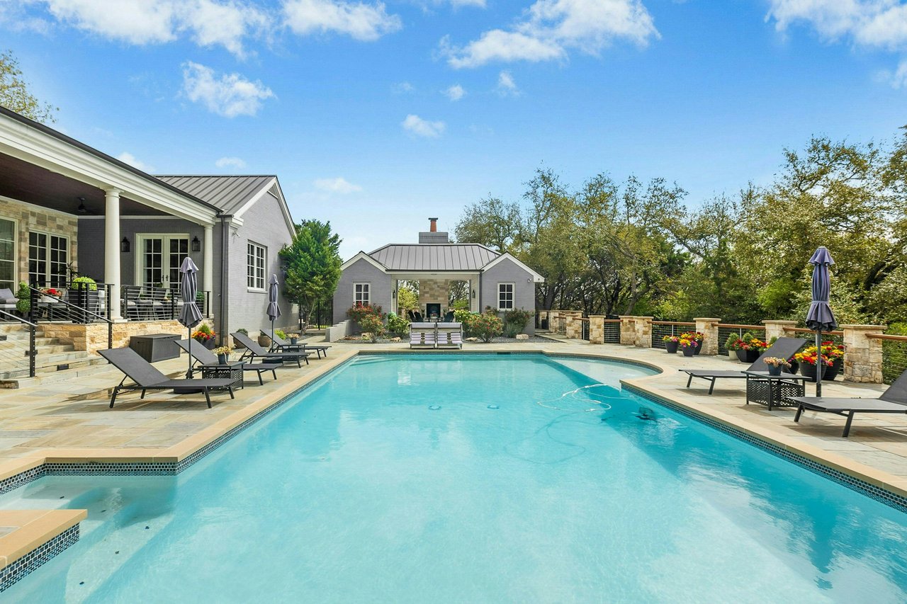 Coming Soon in Barton Creek!