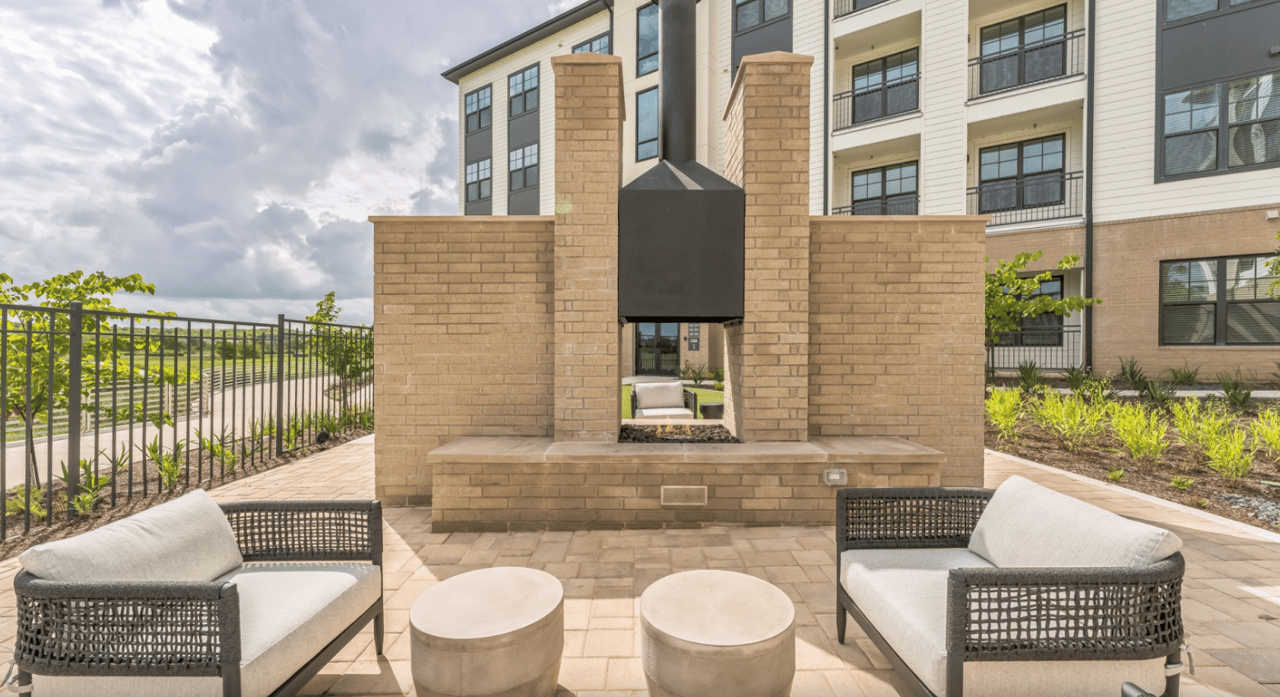 Enjoy 10 Weeks Free on all Units! Plus $1,000 Look & Lease Special!