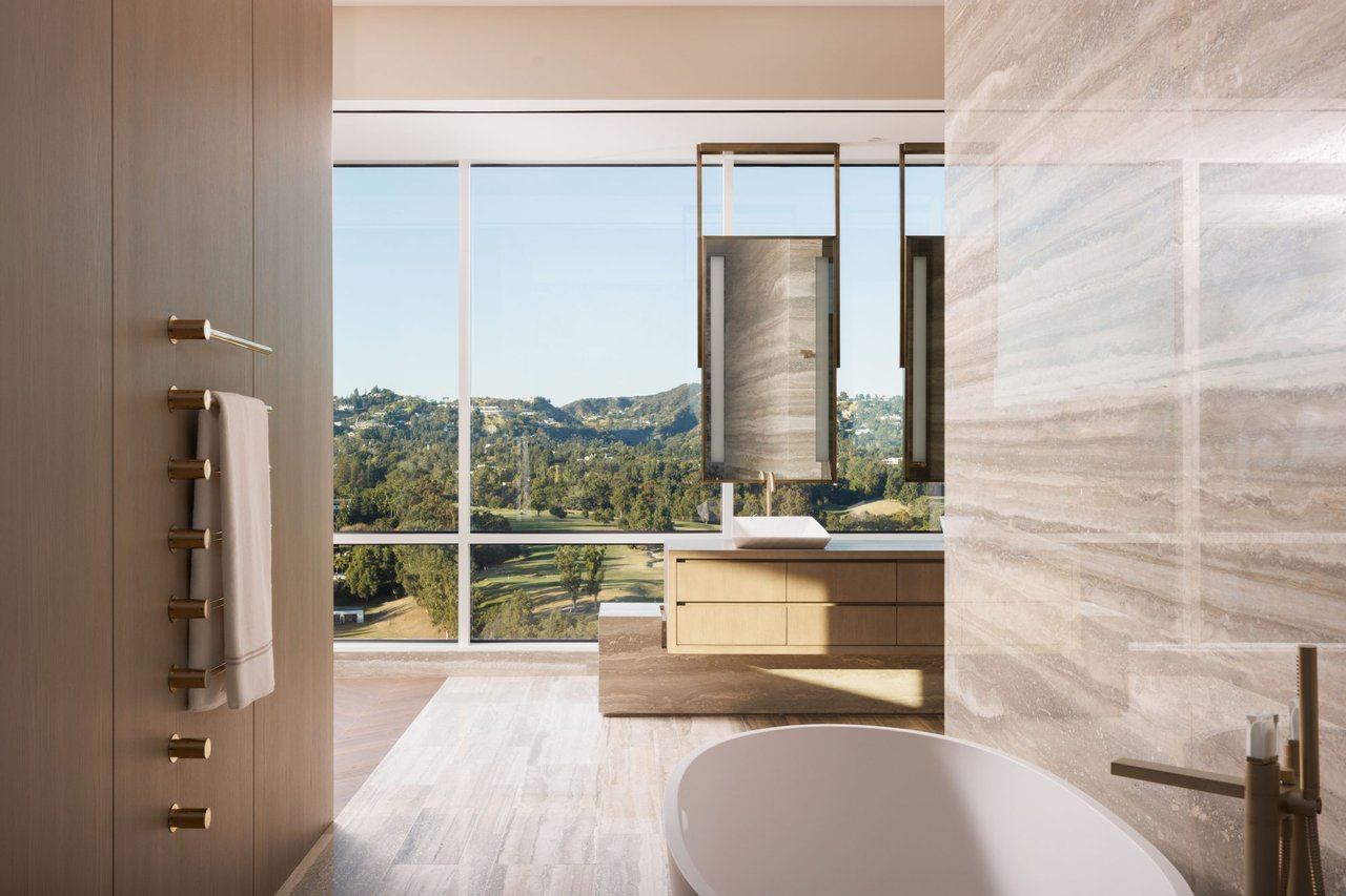1200 Club View Drive, Penthouse 21