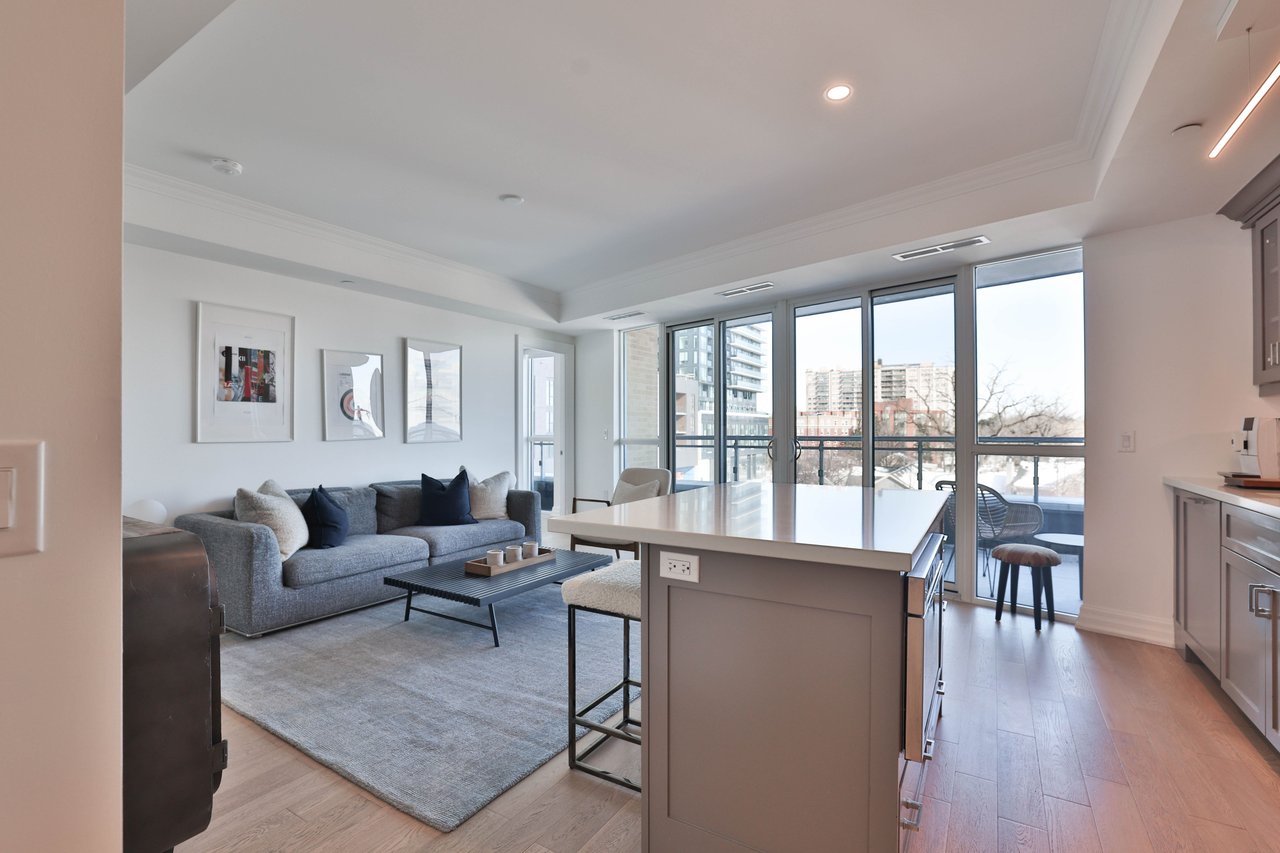 304-2060 Lakeshore Road, Burlington