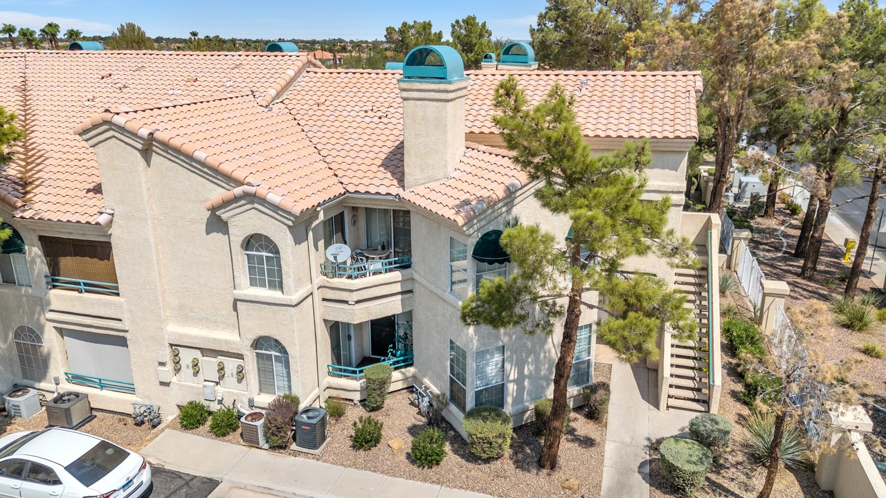 2251 Wigwam Parkway 218