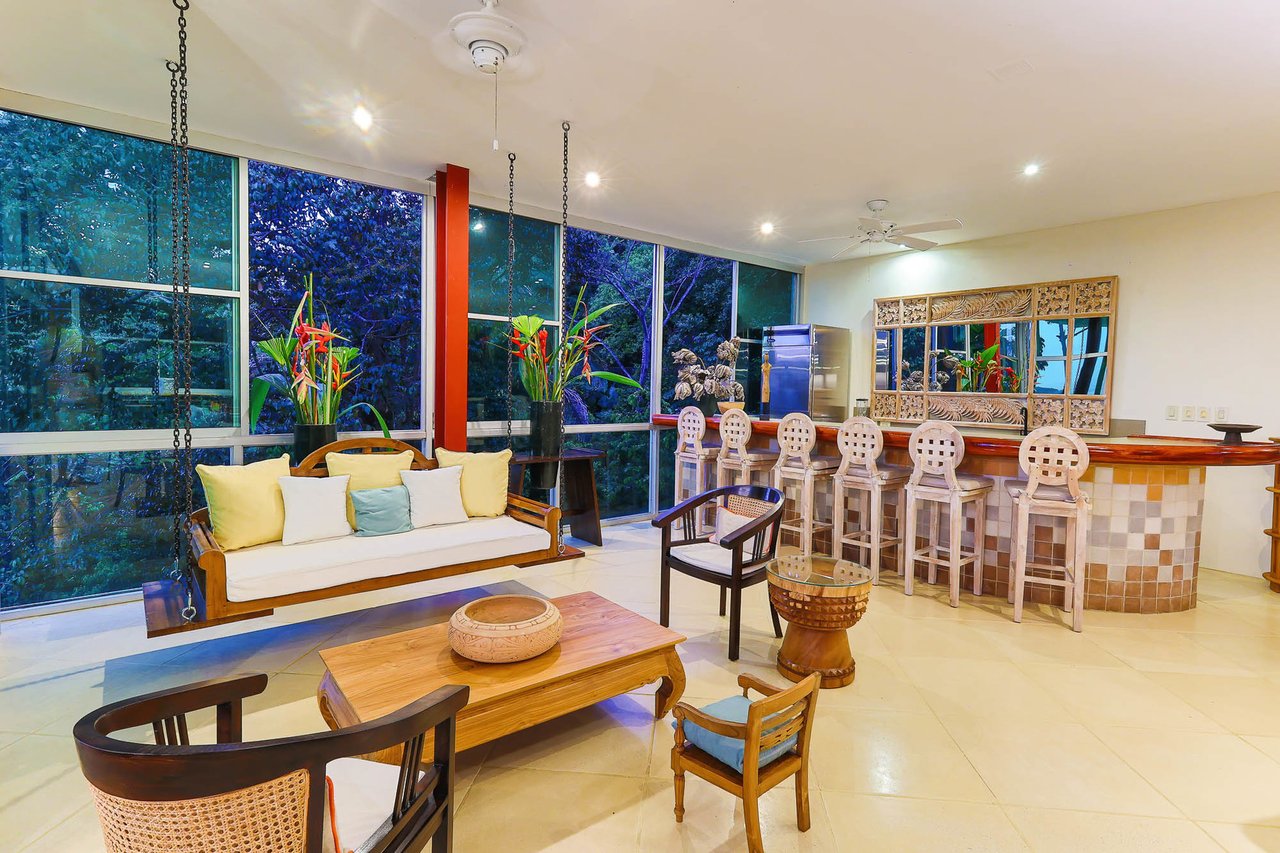 Luxury Mountain and Ocean View Villa, Manuel Antonio, Puntarenas