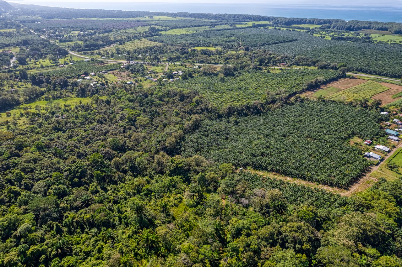 Ocean View Property in Portalon