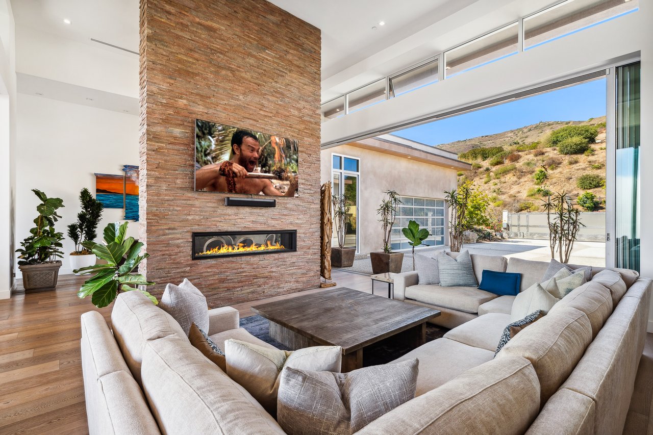 10715 Yerba Buena Rd