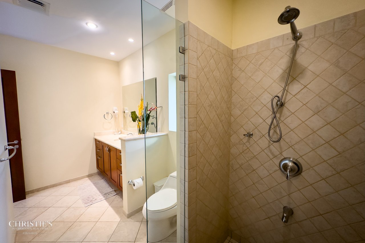 Vista Las Palmas 4D  Exquisite Ocean-View Luxury Condo – Jaco Beach