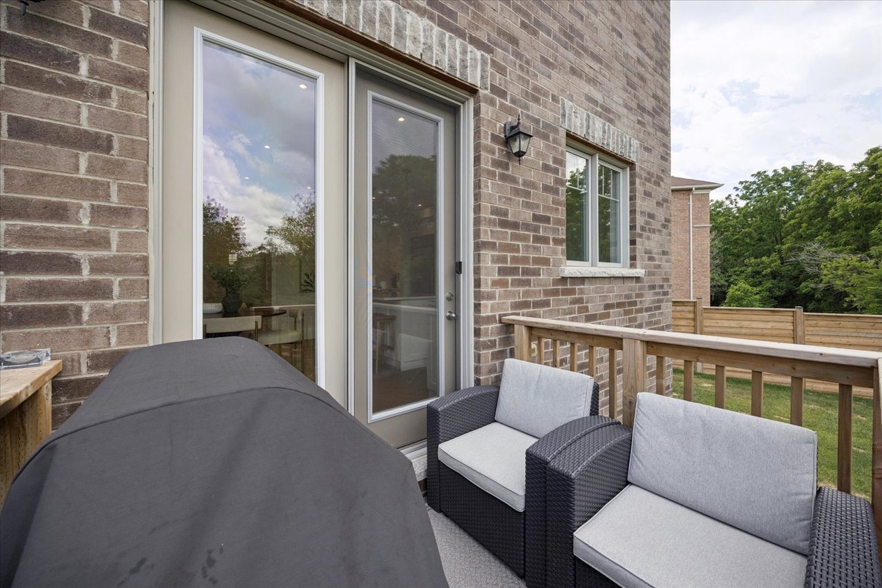 211 Busato Drive, Stouffville