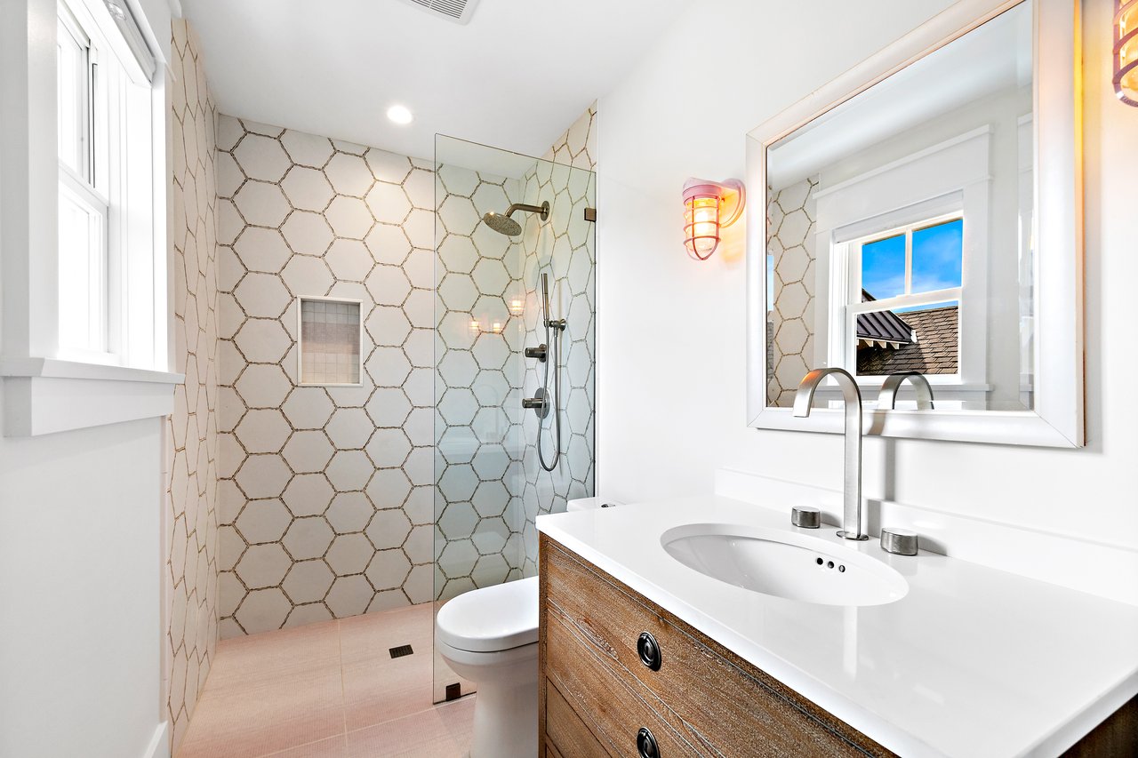 917 S Atlantic Avenue, Beach Haven