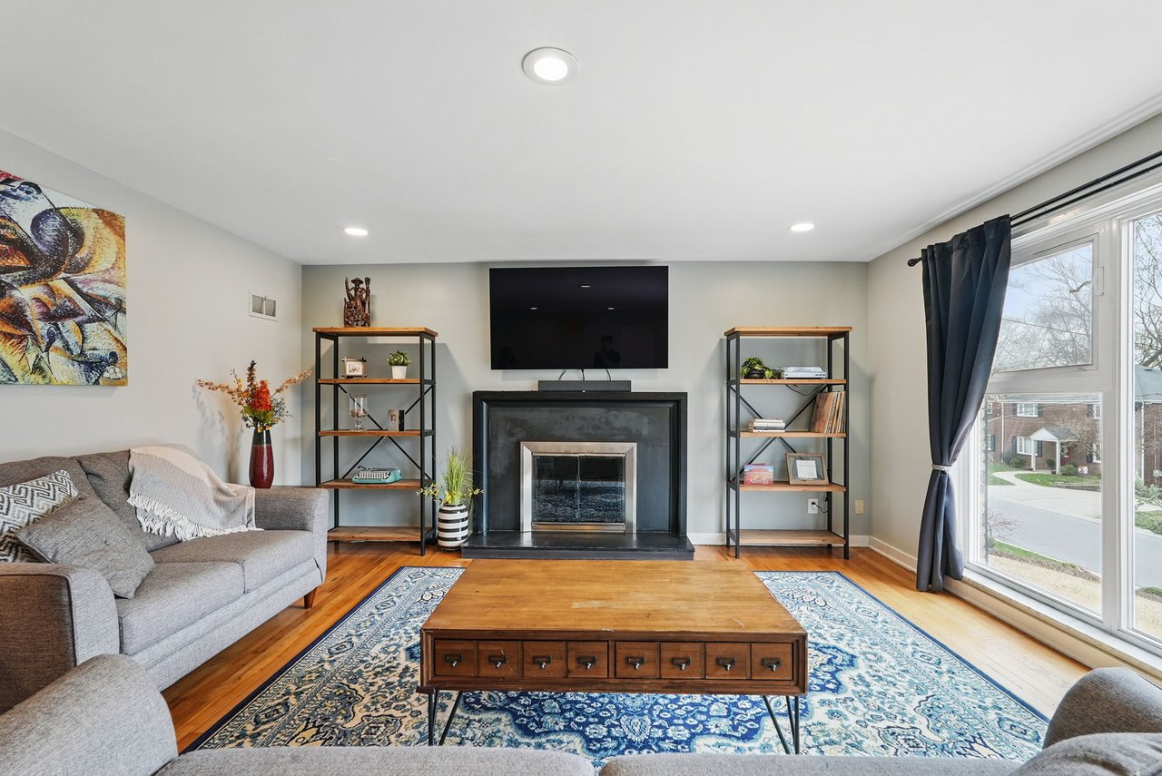 1450 Mohican Dr