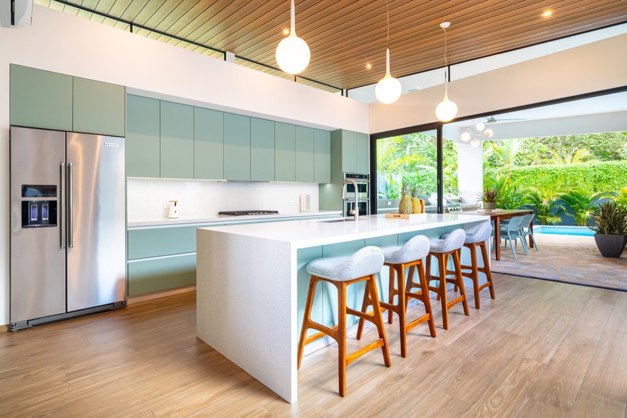 Stunning 3-Bedroom, 2.5-Bathroom Tropical Mid-Century Modern Home – Steps from the Beach