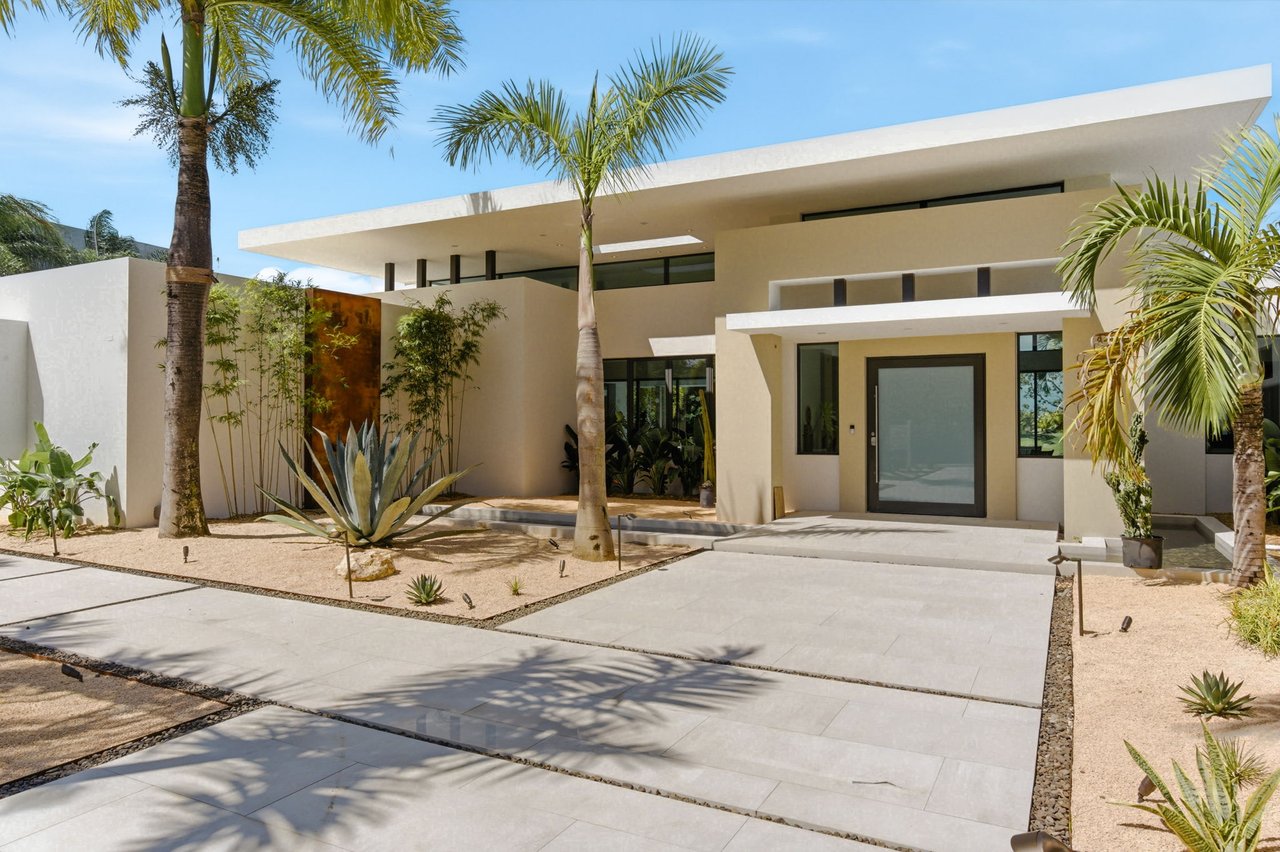 11 GOLF VIEW DRIVE #11