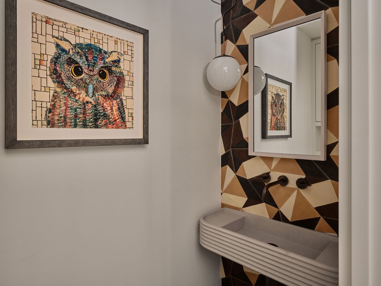 3016 Edgewater Drive