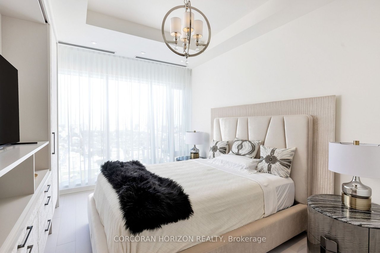 CROWN JEWEL OF YORKVILLE