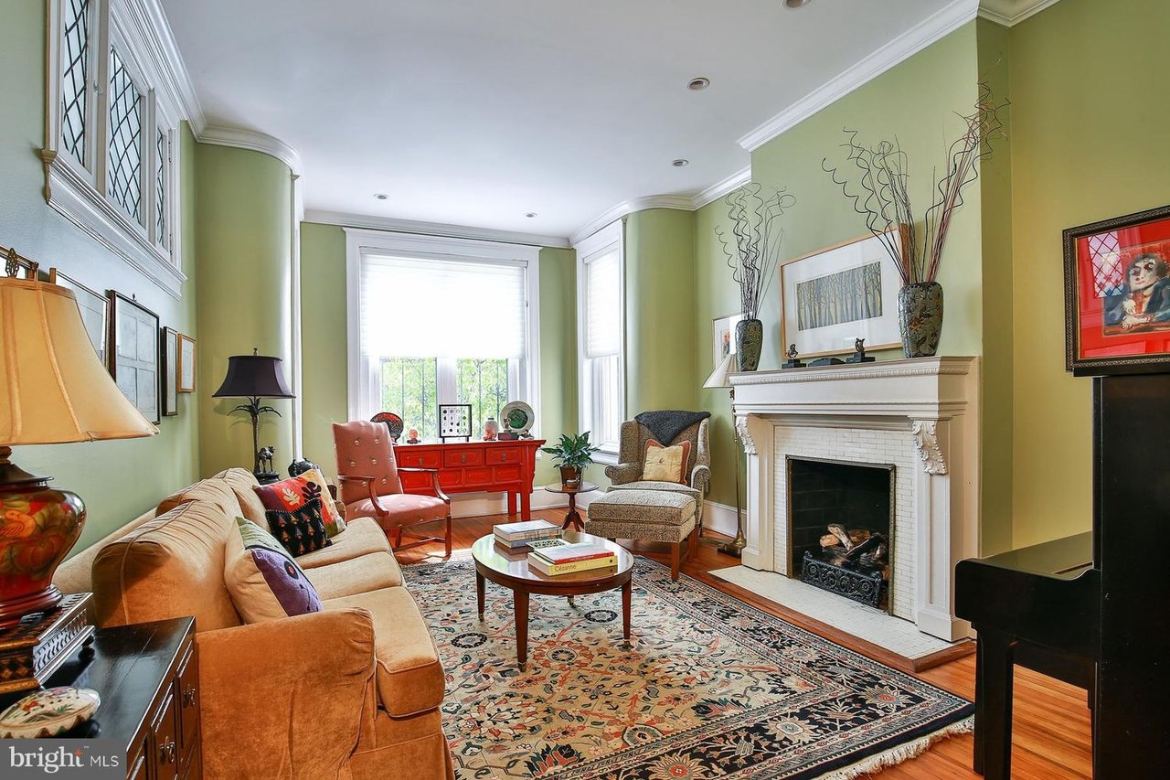 1967 Biltmore St NW