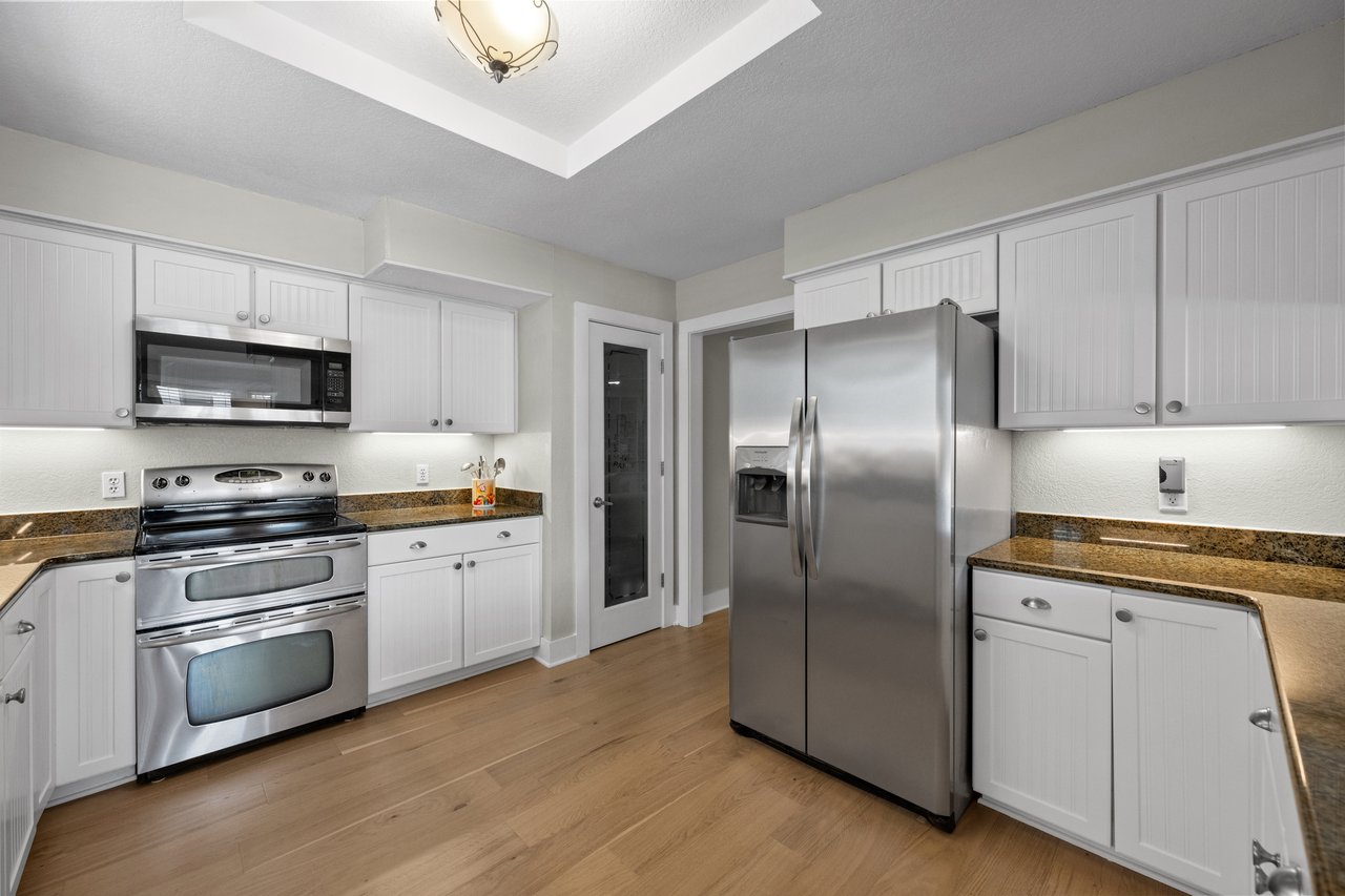 6103 Waldon Hollow