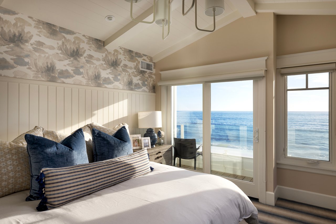 1880 N El Camino Real 23