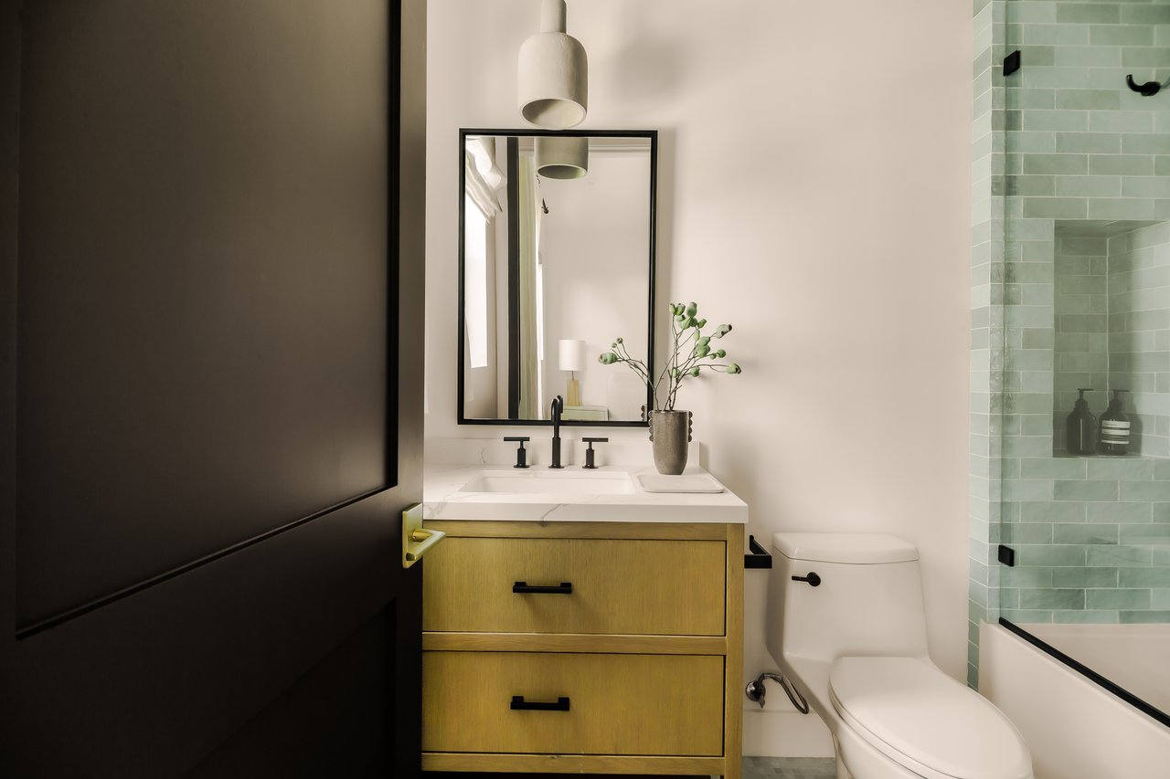 4261 Denny Ave, Toluca Lake 