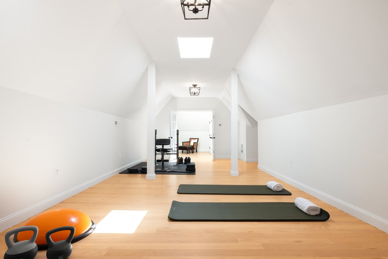 124 Chestnut Hill Rd