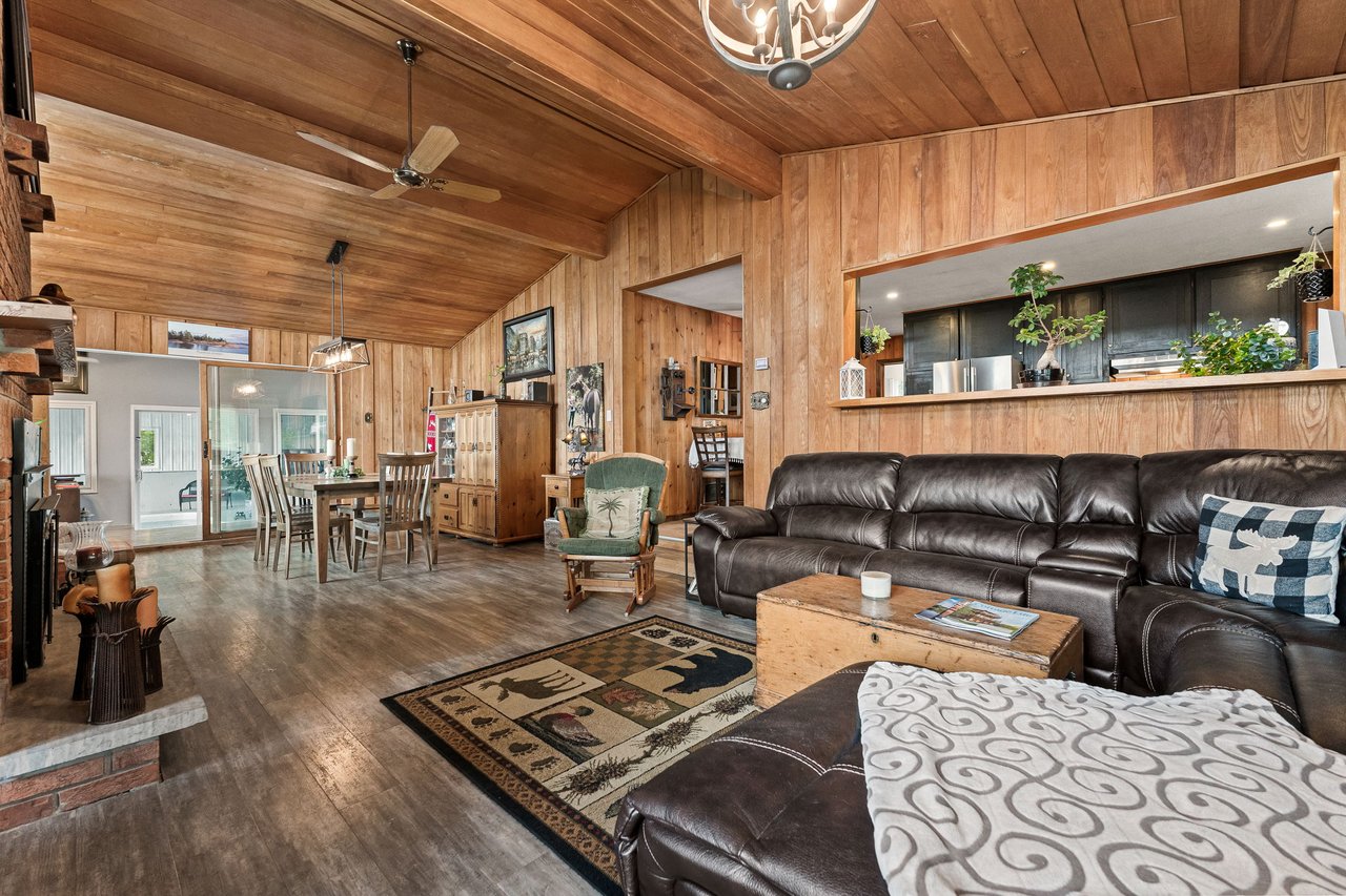 27 Young Street, Kawartha Lakes