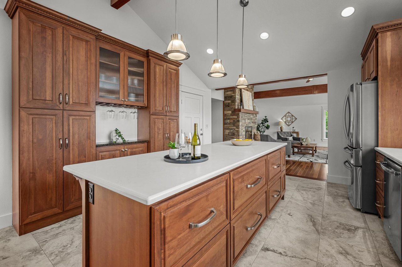33399 SW BALD PEAK RD