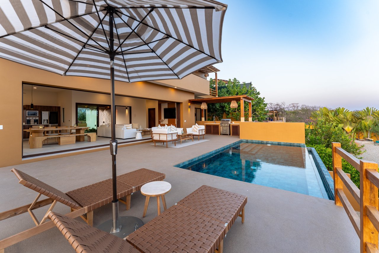 5 Bedroom, Single Family Home, La Cañada Casa A 