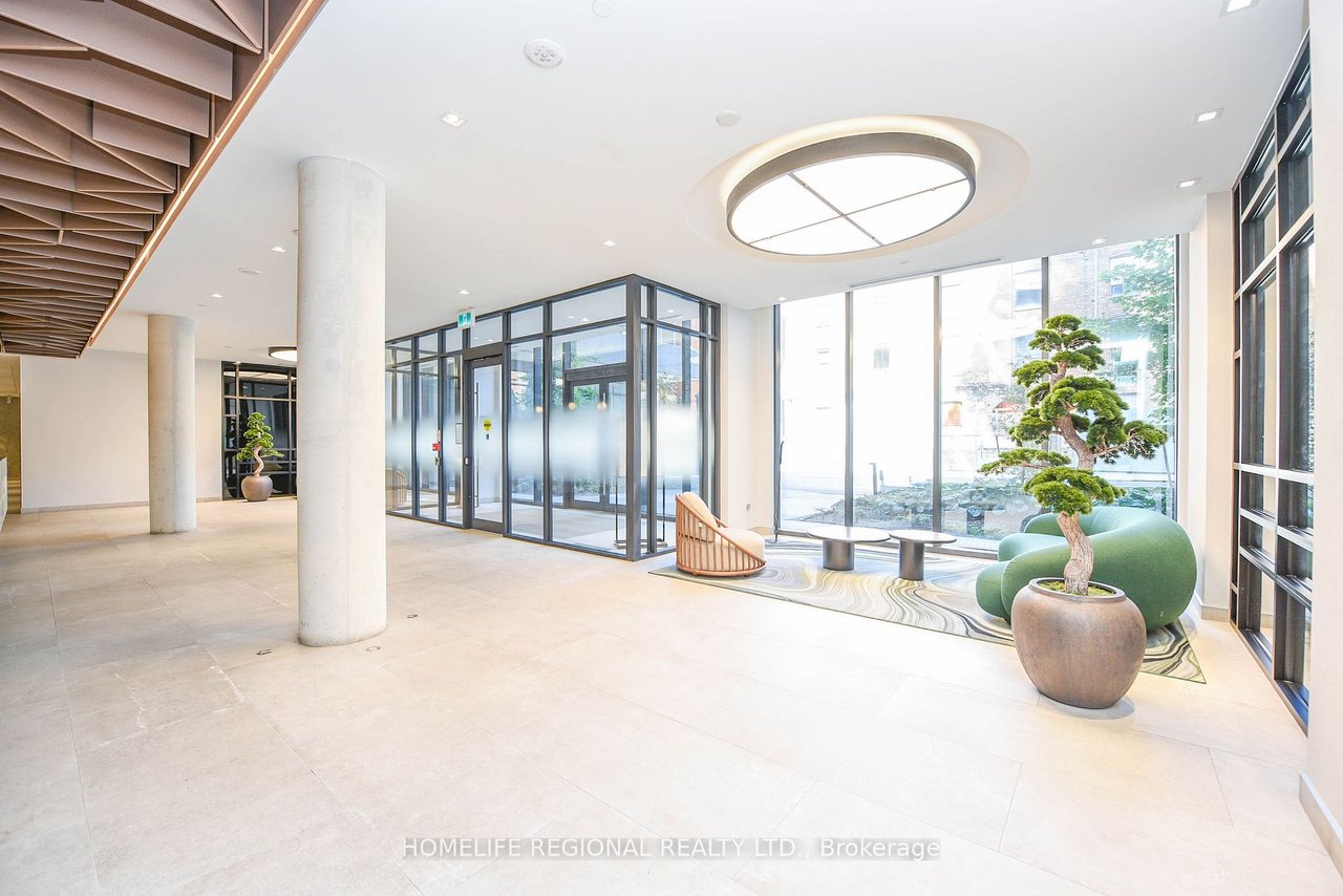 WEST CONDOS PENTHOUSE 