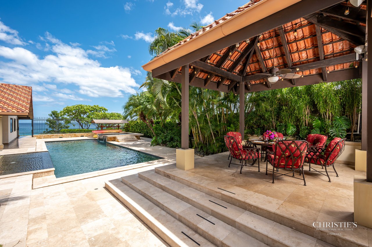 Casa Playa Bonita | Beachfront Luxury Estate in Playa Flamingo