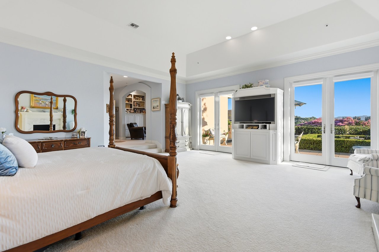 1673 Crown Ridge Court