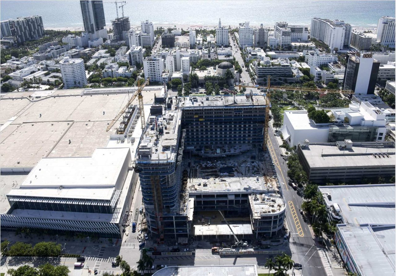 Construction Tops Out on 17-Story Grand Hyatt Miami Beach Convention Center Hotel