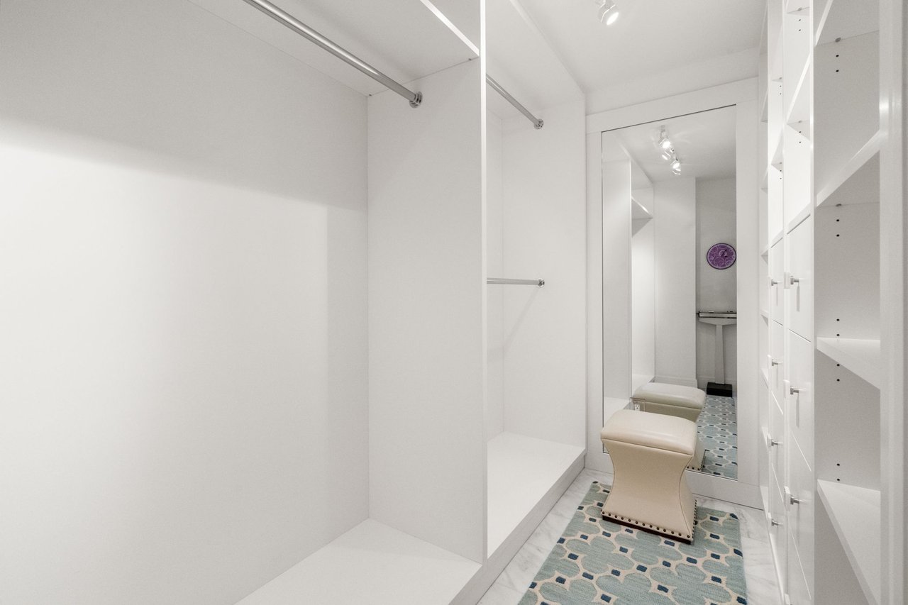 Highly Renovated Harbor Towers Residence