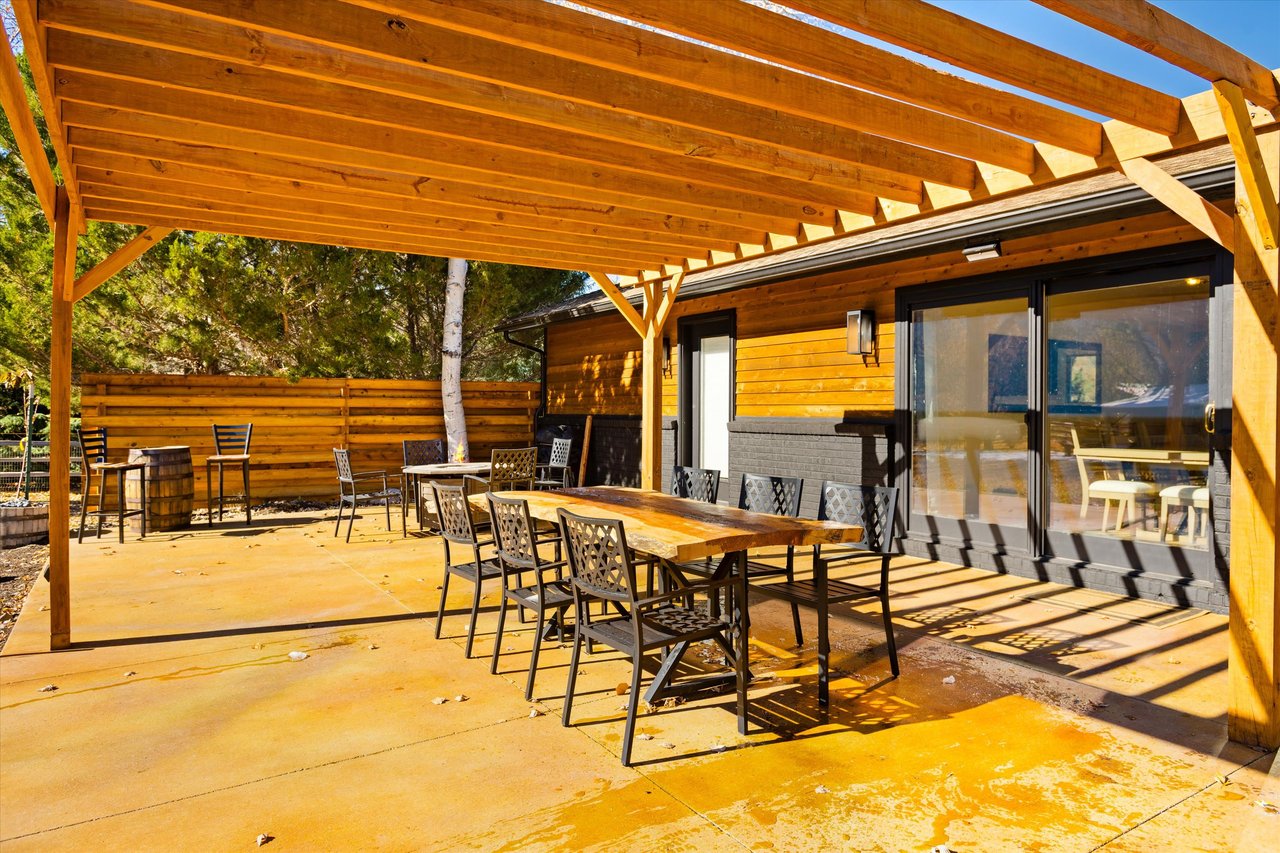 Beautifully Remodeled Home in the Heart of the Valley