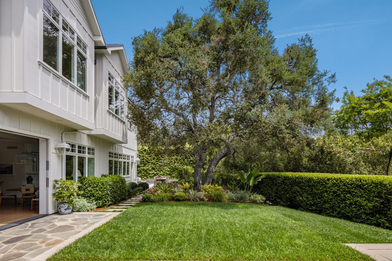 Sophisticated Coastal Design by Gray Malin