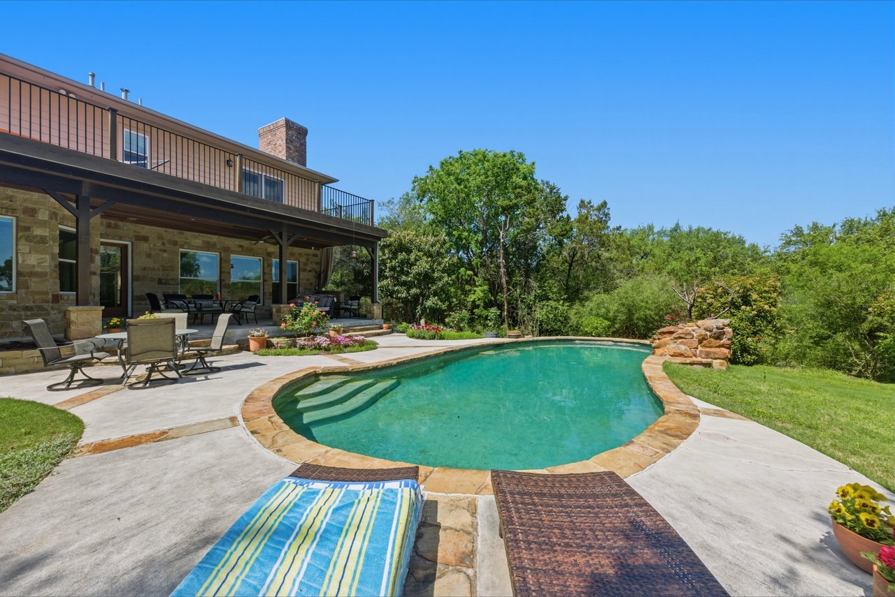 Tucked Away in West Lake Hills