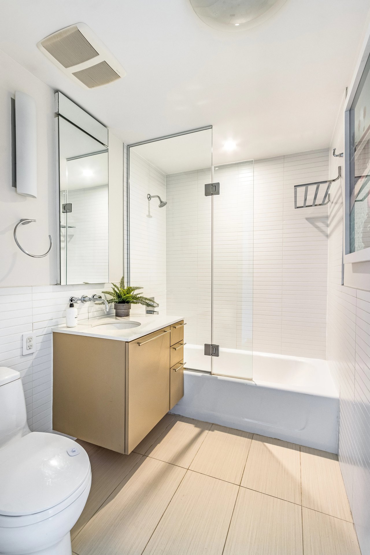 350 W 23rd St 5B