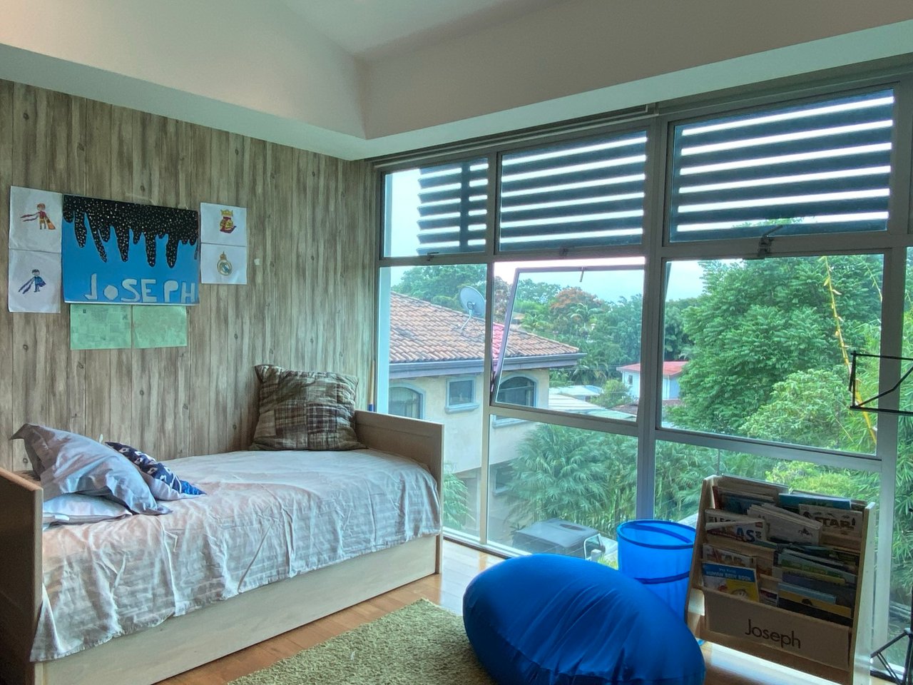 Minimalist Townhouse Garden View, Escazu, San Jose