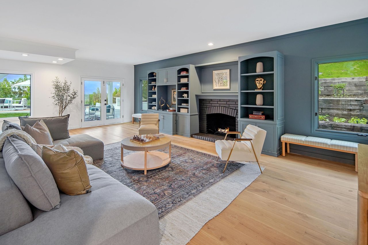 4050 Clarinda Drive