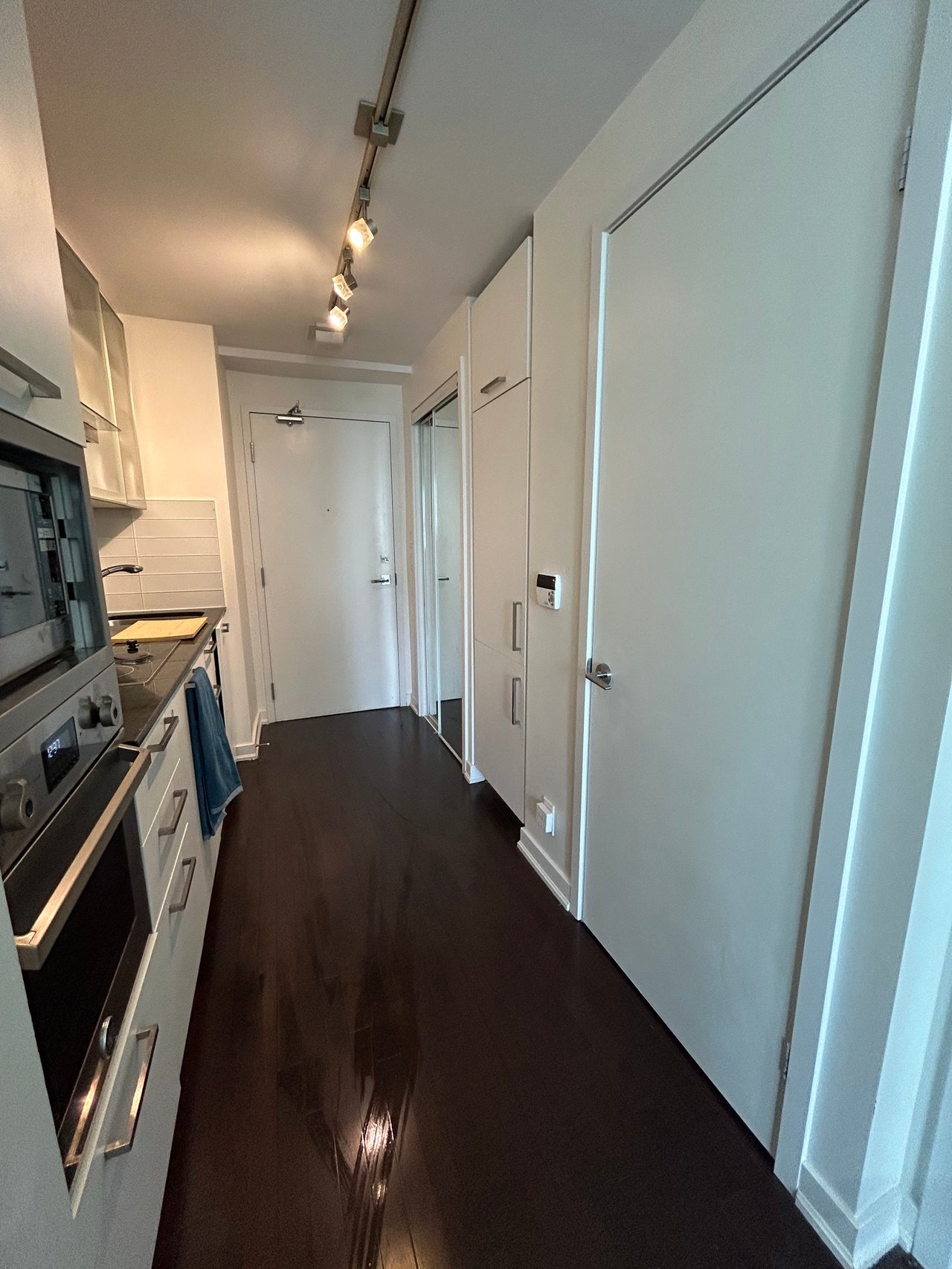 14 York Street Unit: 3602