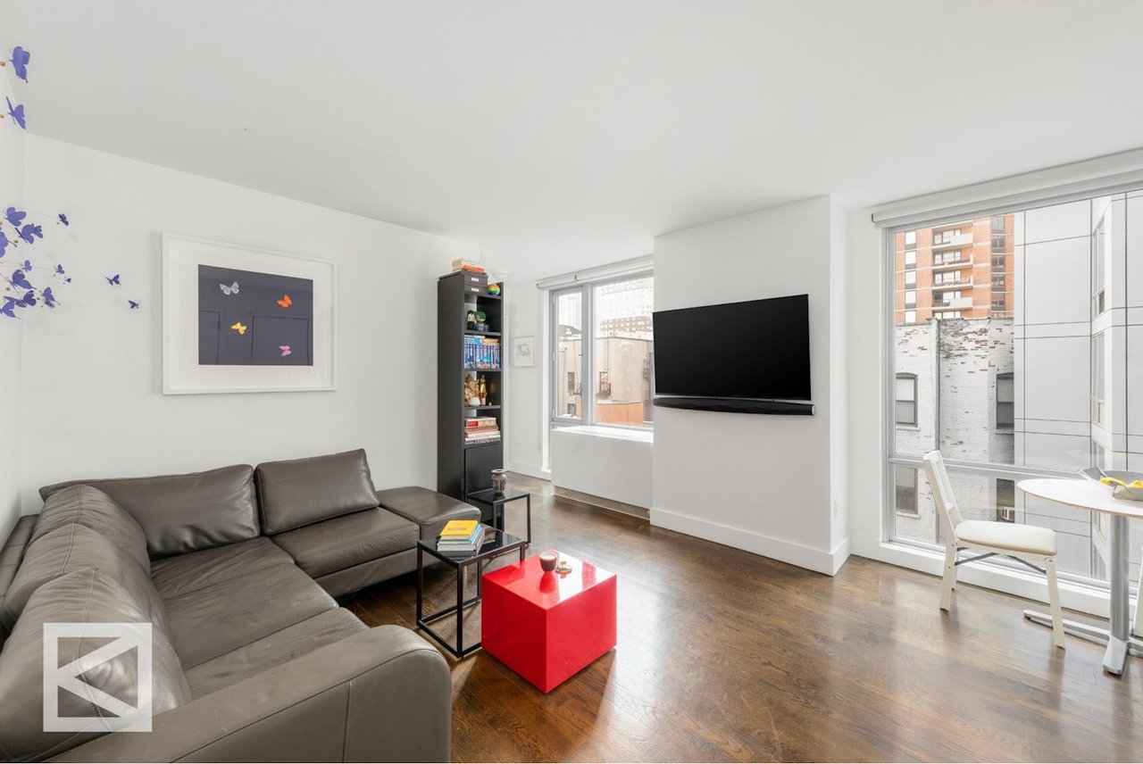 464 W44th St, #6J