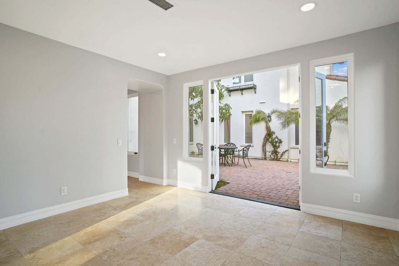5309 Louise Ave, Encino
