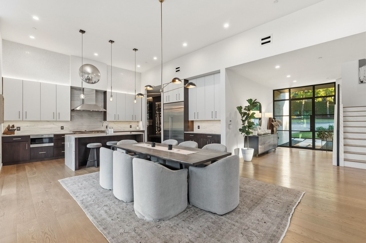 West Lake Hills Modern Sanctuary