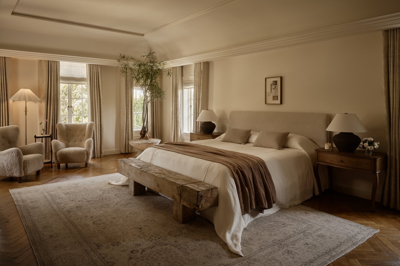 826 Greenway Dr, Beverly Hills 