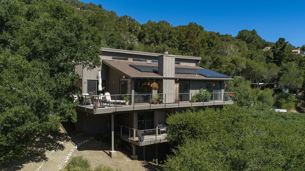 The Valley Hideaway