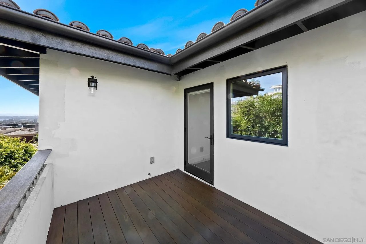 5791 La Jolla Corona Dr