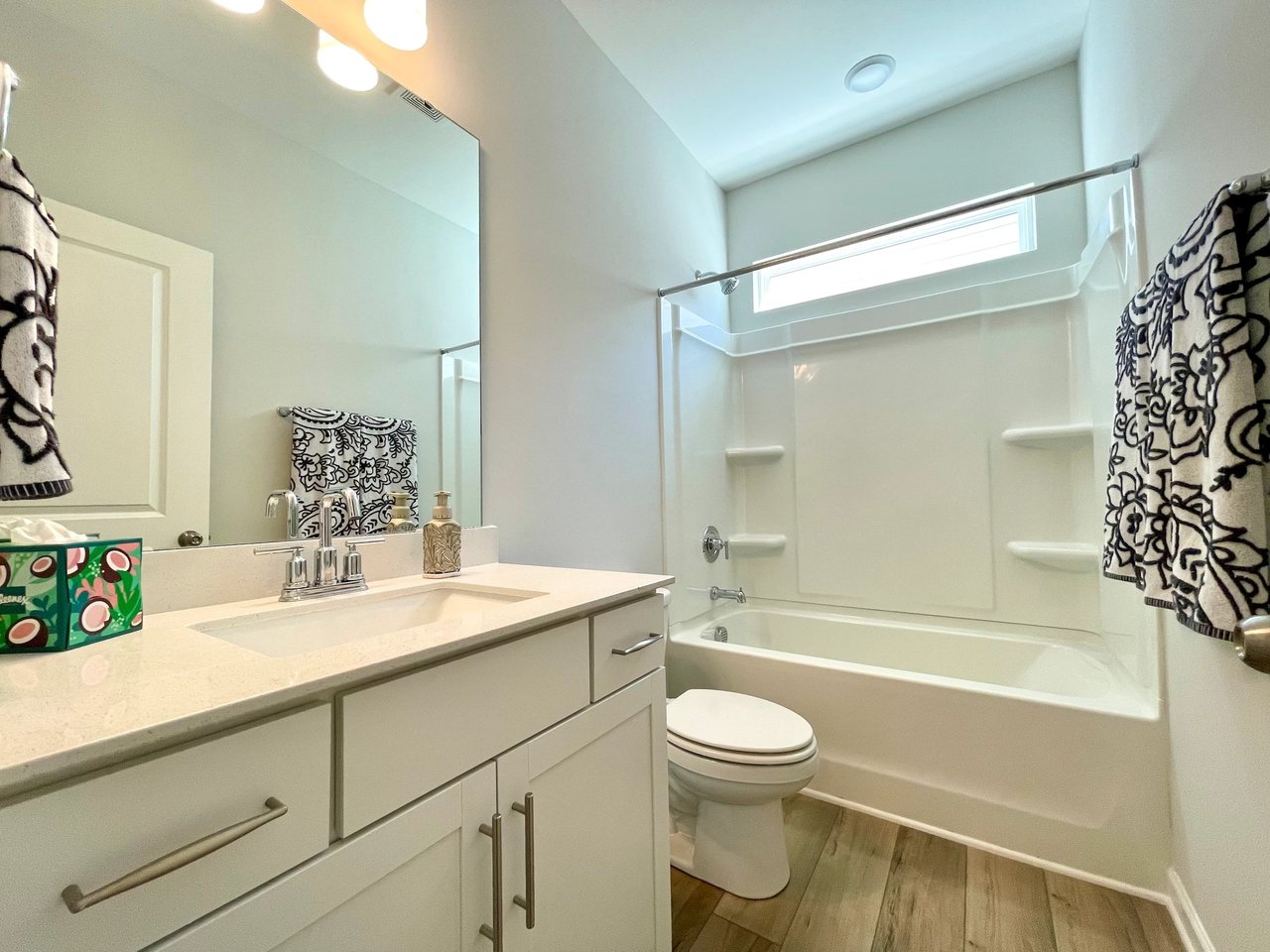 SOLD- Discover Modern Elegance: Move-In Ready Gem at 552 Bartoli Ct., Simpsonville SC – Offered by David Locke of Locke and Key Associates