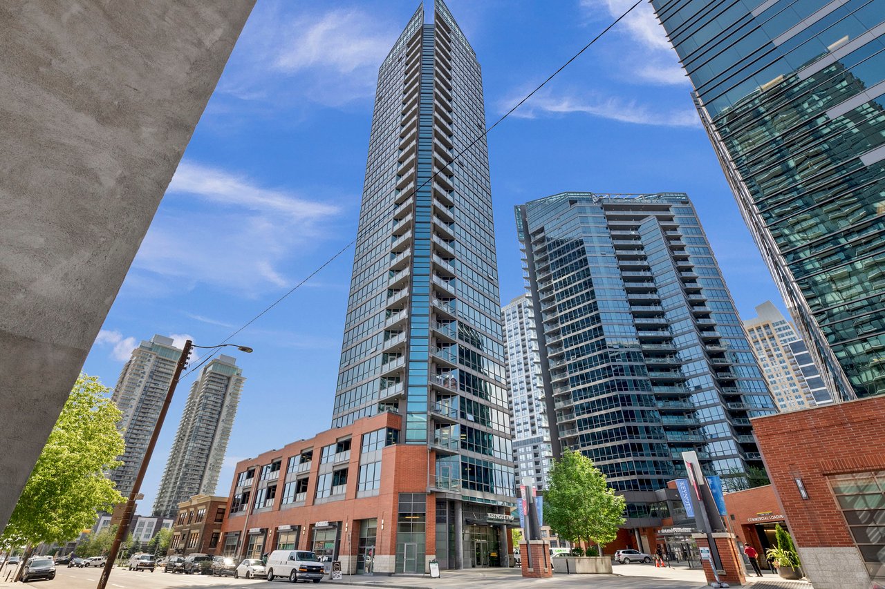225 11 Avenue SE Unit: 2605