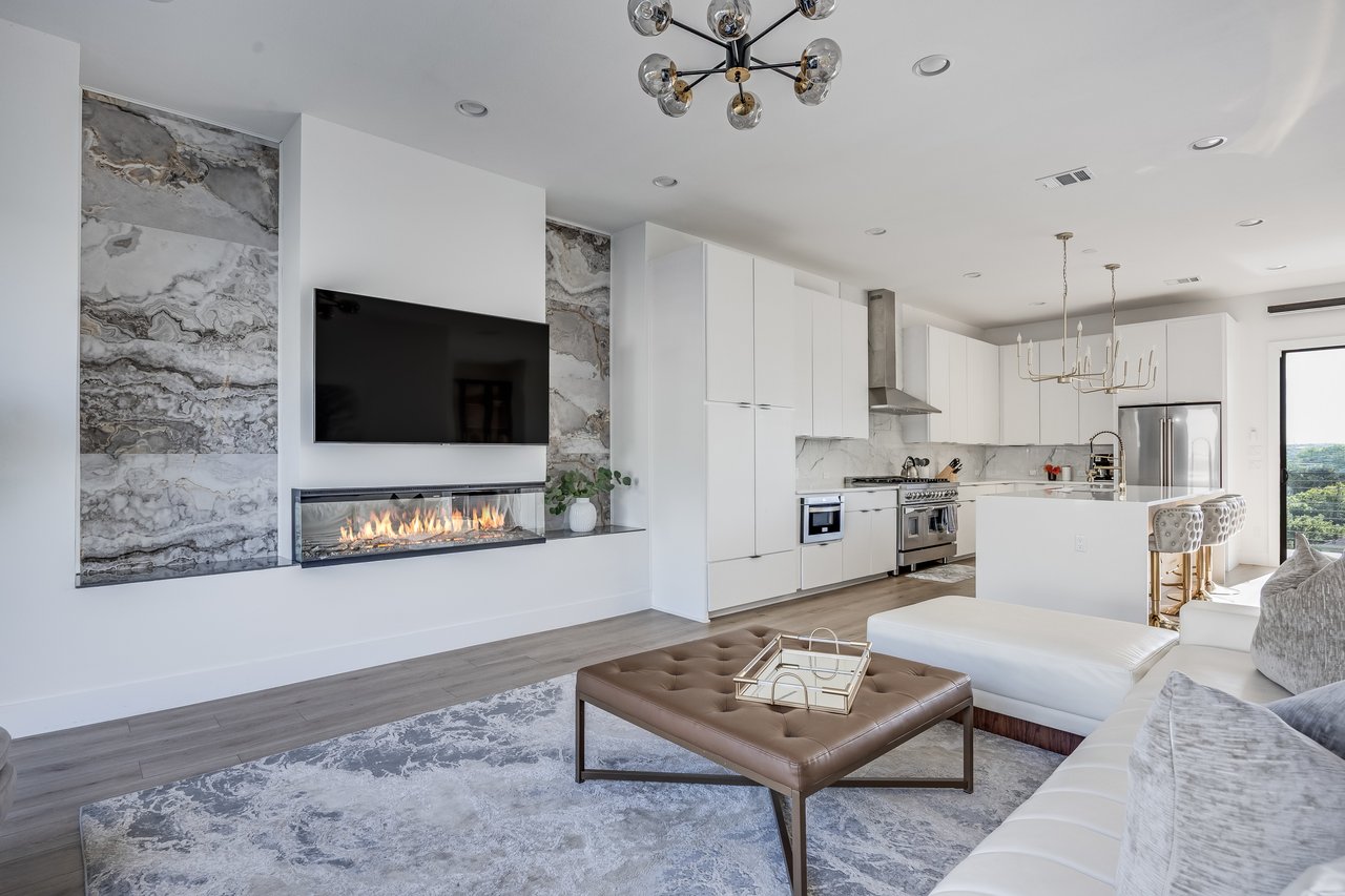 3138 Chisholm Trail