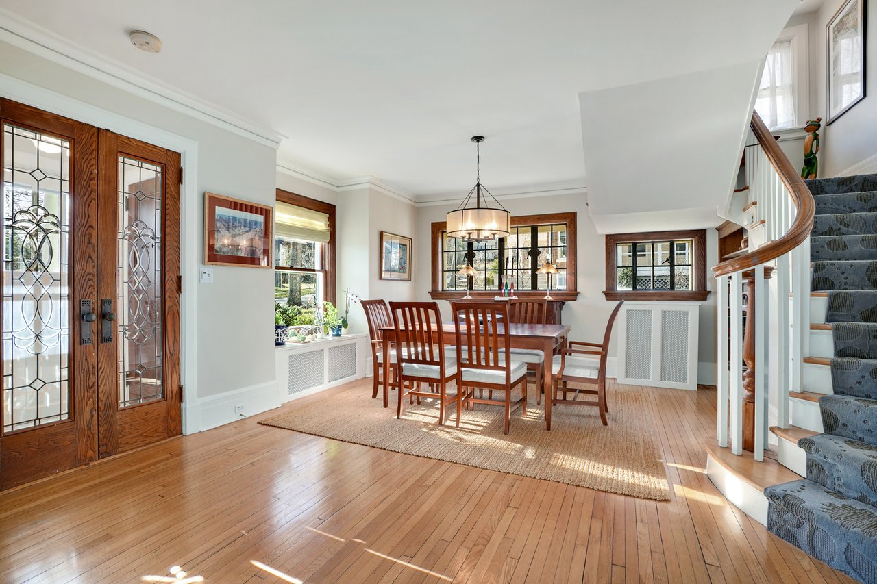51 Curtis Pl