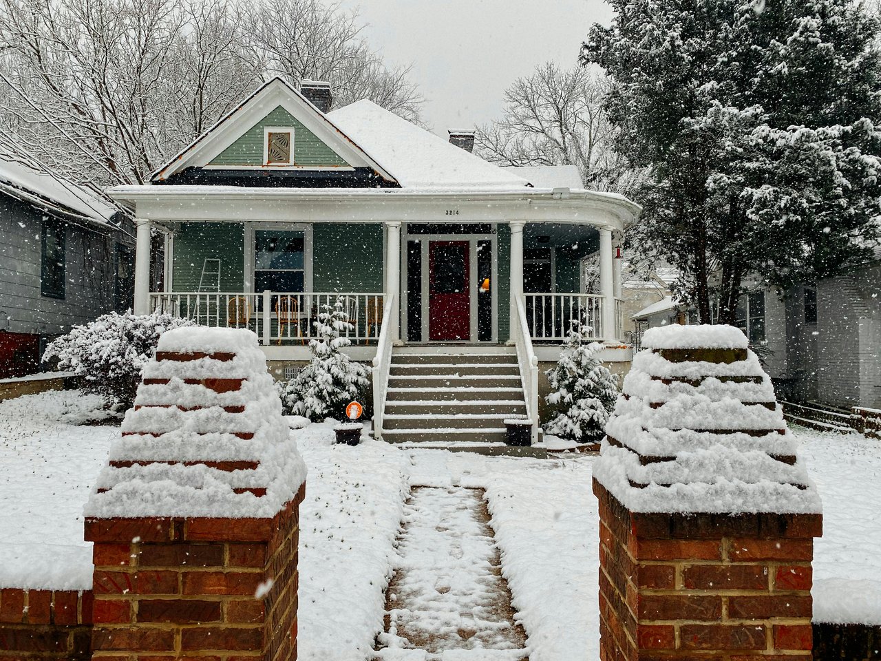 Why Buying a Home at the End of the Year Could Be Your Smartest Move
