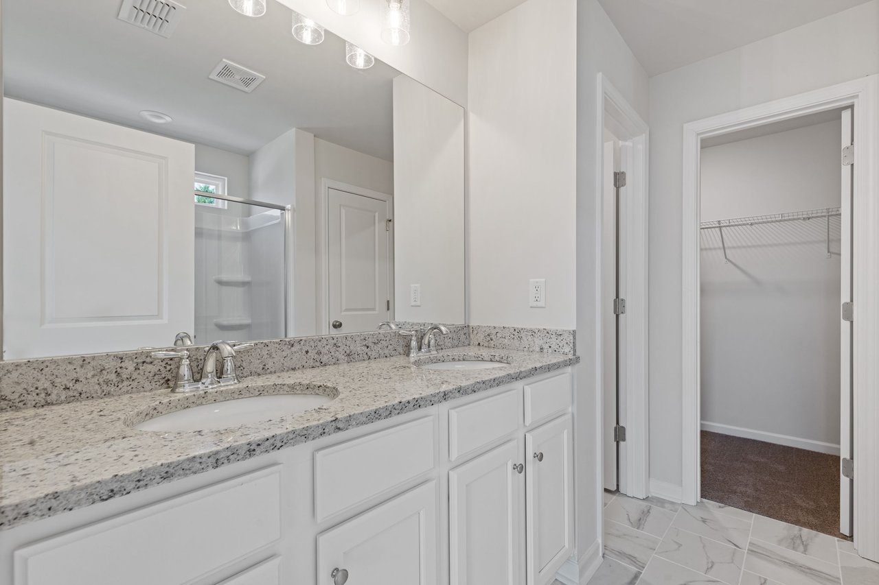688 Shoals Trl